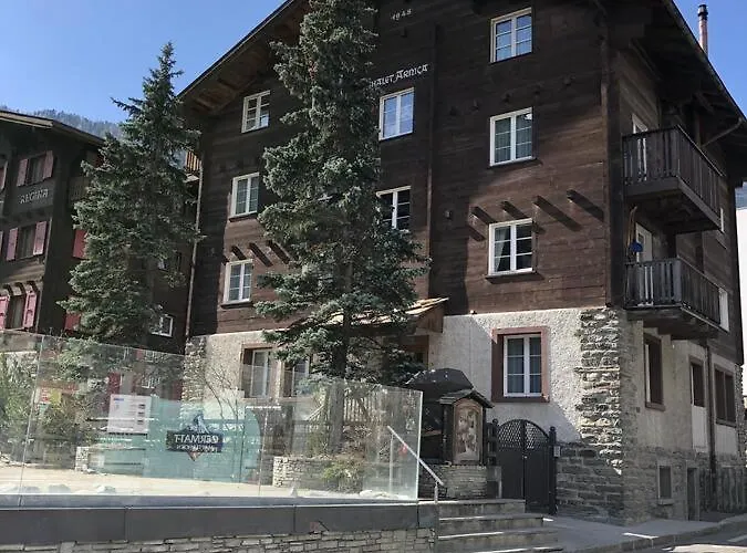 Mountain Nr 1 アパート *